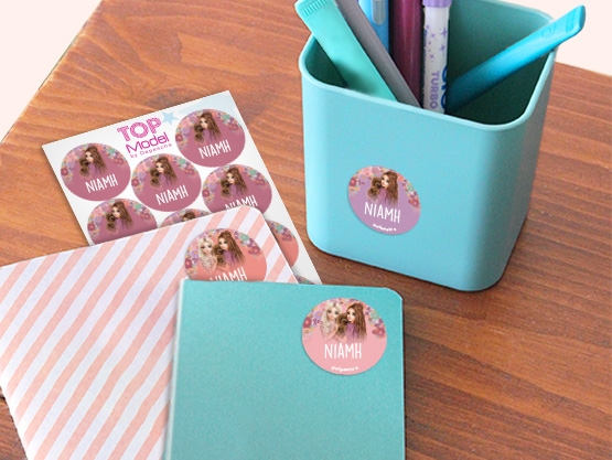 Round Name Labels - Topmodel